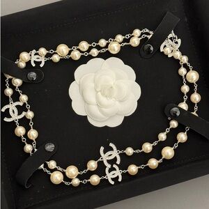 ✨ Chanel CC Logo Crystal Faux Pearl Long Statement Necklace Silver